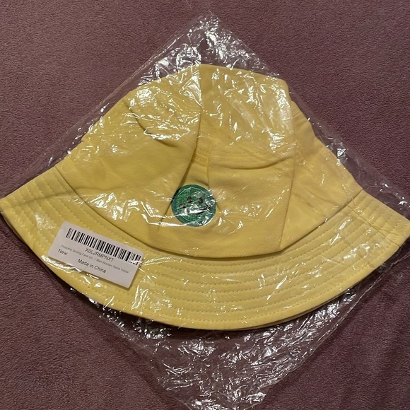 Yellow cotton adjustable bucket hat with a smiley face NIB - Picture 5 of 6